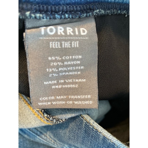 Torrid Feel the Fit Lean Jeans - Size 4R (26x28) wom317 - Picture 10 of 10